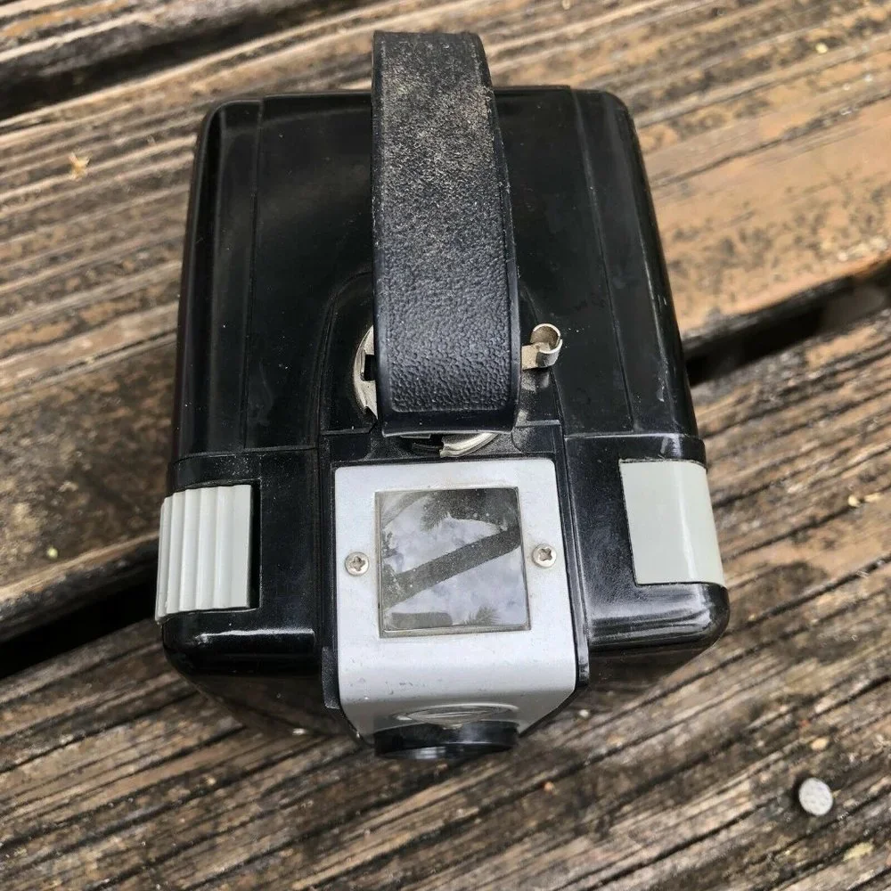 Kodak Brownie Hawkeye Camera Flash Model Black Silver Bakelite Vintage 50s
